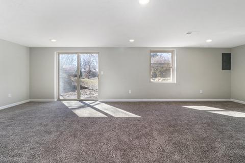 321 Garfield Dr, Bloomington, IL 61701 photo 36