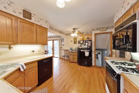 890 Timothy Ln, Des Plaines, IL 60016 photo 6