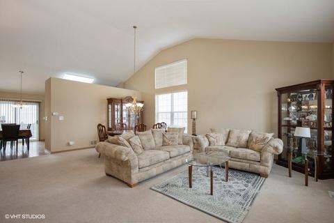 7191 Buchanan Dr, Gurnee, IL 60031 photo 2