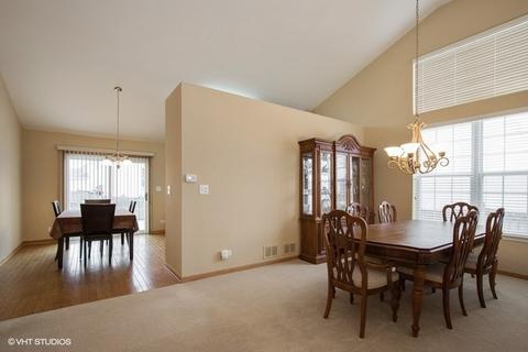 7191 Buchanan Dr, Gurnee, IL 60031 photo 4