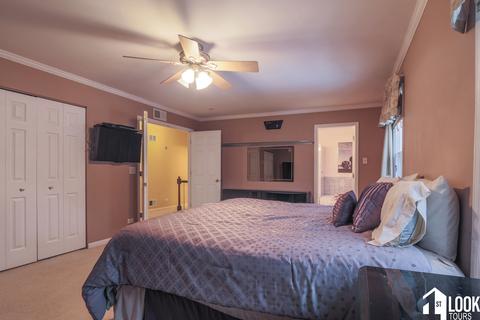 150 Exeter Ct, Roselle, IL 60172 photo 23
