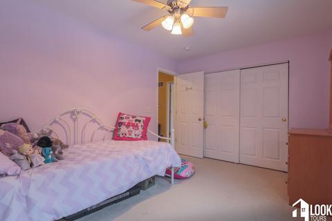 150 Exeter Ct, Roselle, IL 60172 photo 28