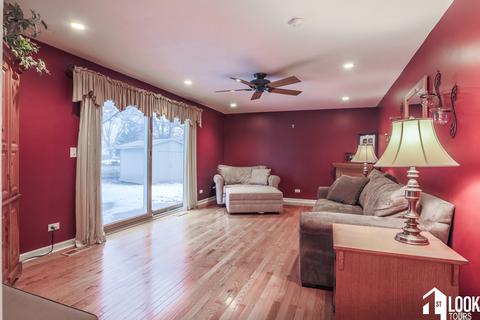 150 Exeter Ct, Roselle, IL 60172 photo 15
