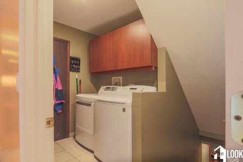 150 Exeter Ct, Roselle, IL 60172 photo 32