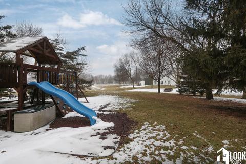 150 Exeter Ct, Roselle, IL 60172 photo 43
