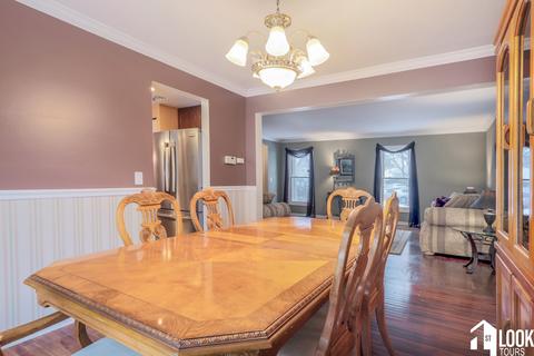 150 Exeter Ct, Roselle, IL 60172 photo 7