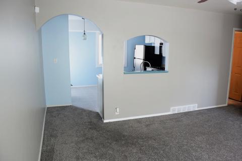 615 E Lee St, Plano, IL 60545 photo 3