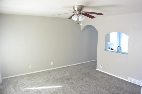 615 E Lee St, Plano, IL 60545 photo 8