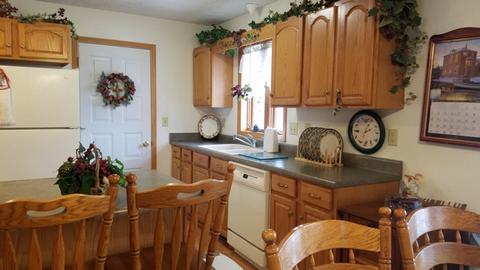 101 Wright Dr, Utica, IL 61373 photo 7