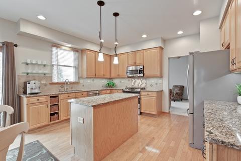 5372 Galloway Dr, Hoffman Estates, IL 60192 photo 10