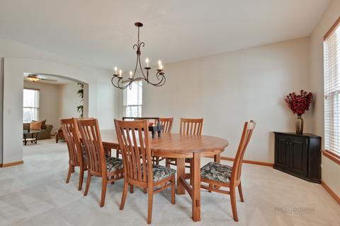 5372 Galloway Dr, Hoffman Estates, IL 60192 photo 7