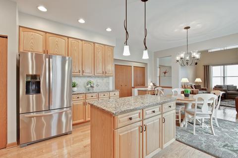 5372 Galloway Dr, Hoffman Estates, IL 60192 photo 12