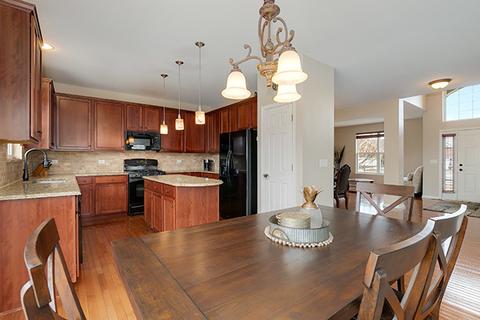 640 Versailles Dr, Bartlett, IL 60103 photo 13