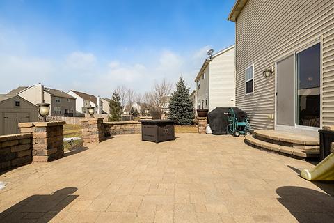640 Versailles Dr, Bartlett, IL 60103 photo 37