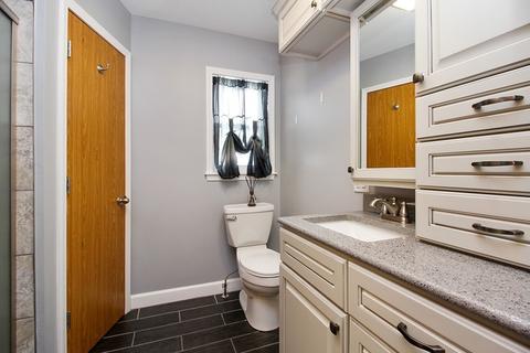 595 E Concord St, Sheldon, IL 60966 photo 8
