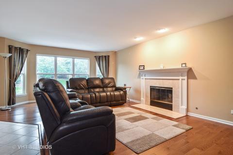 157 Hearthstone Dr, Bartlett, IL 60103 photo 6