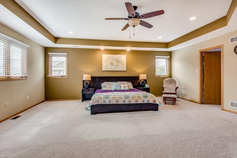 1560 Creekside Dr, Hoffman Estates, IL 60169 photo 20