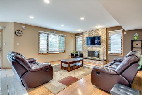 1560 Creekside Dr, Hoffman Estates, IL 60169 photo 18