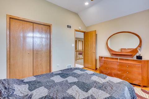 1560 Creekside Dr, Hoffman Estates, IL 60169 photo 24