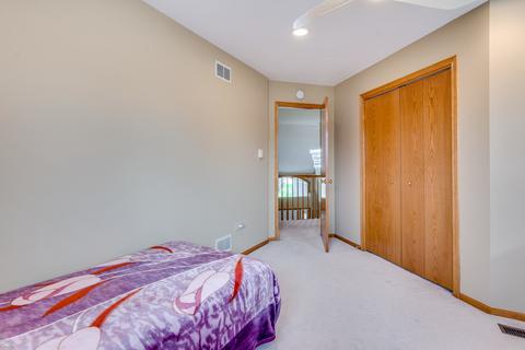 1560 Creekside Dr, Hoffman Estates, IL 60169 photo 28