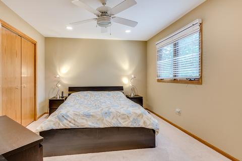 1560 Creekside Dr, Hoffman Estates, IL 60169 photo 25