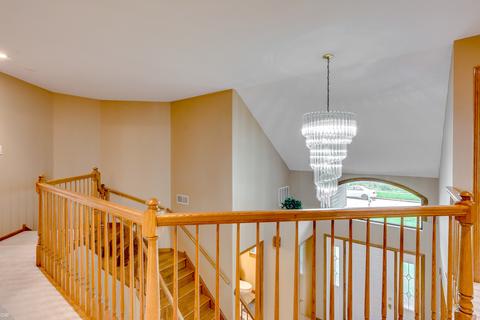 1560 Creekside Dr, Hoffman Estates, IL 60169 photo 11