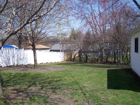 2404 Kirchoff Rd, Rolling Meadows, IL 60008 photo 11