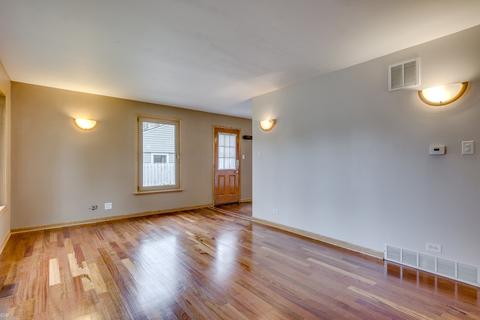 3601 Kingfisher Ln, Rolling Meadows, IL 60008 photo 4