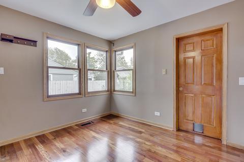 3601 Kingfisher Ln, Rolling Meadows, IL 60008 photo 9