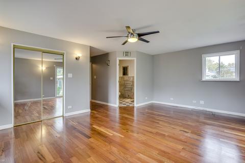 3601 Kingfisher Ln, Rolling Meadows, IL 60008 photo 11