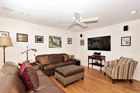 276 Maureen Dr, Wheeling, IL 60090 photo 4