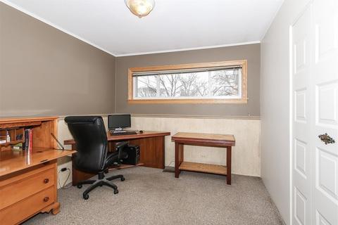 585 Geronimo St, Hoffman Estates, IL 60169 photo 13