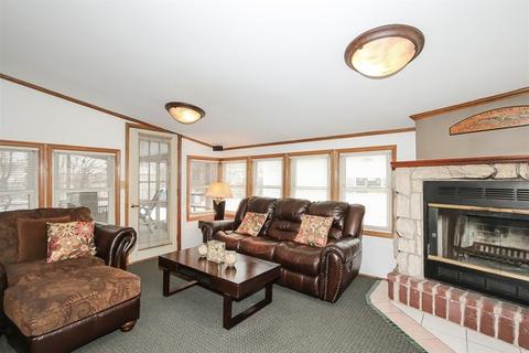 585 Geronimo St, Hoffman Estates, IL 60169 photo 6