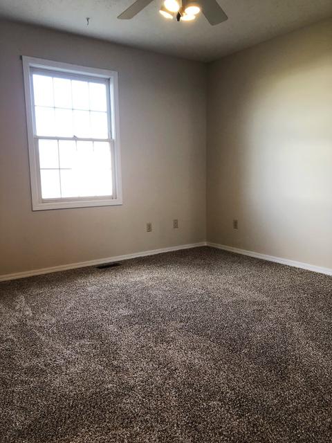 34 Rounds Rd, Bloomington, IL 61704 photo 13