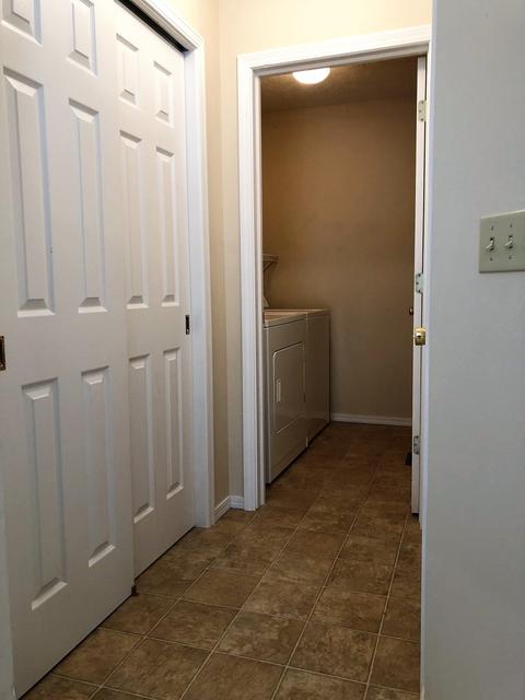 34 Rounds Rd, Bloomington, IL 61704 photo 5