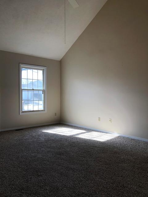 34 Rounds Rd, Bloomington, IL 61704 photo 7