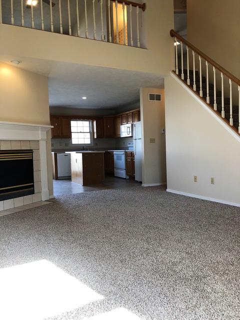 34 Rounds Rd, Bloomington, IL 61704 photo 3