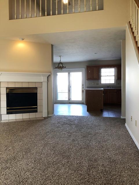 34 Rounds Rd, Bloomington, IL 61704 photo 6