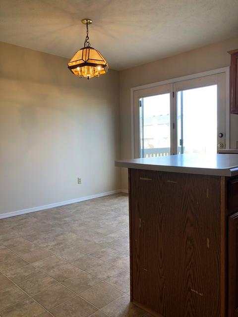 34 Rounds Rd, Bloomington, IL 61704 photo 9