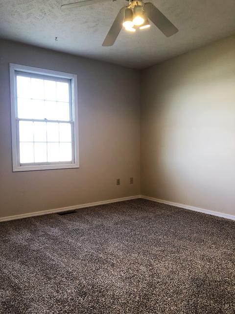 34 Rounds Rd, Bloomington, IL 61704 photo 23