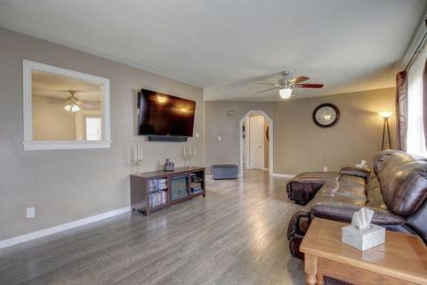 1007 Pinecrest Dr, Rantoul, IL 61866 photo 16