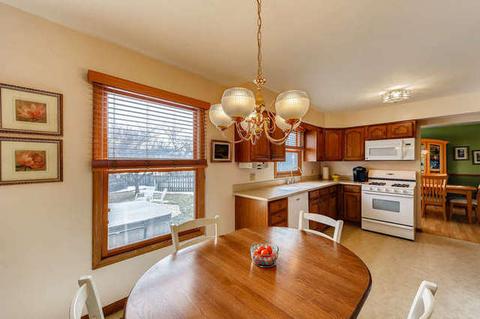 637 Shenandoah Trl, Elgin, IL 60123 photo 12