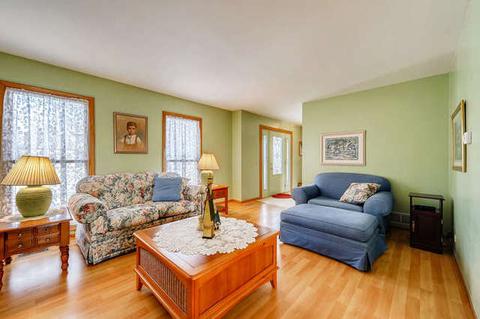 637 Shenandoah Trl, Elgin, IL 60123 photo 6