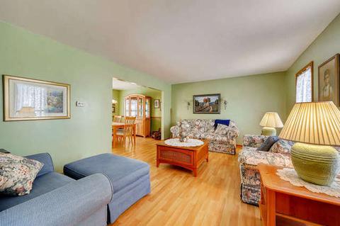 637 Shenandoah Trl, Elgin, IL 60123 photo 5