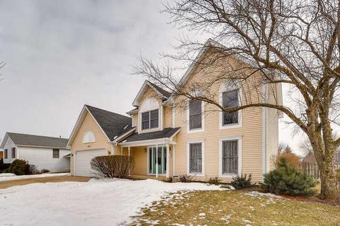 637 Shenandoah Trl, Elgin, IL 60123 photo 2