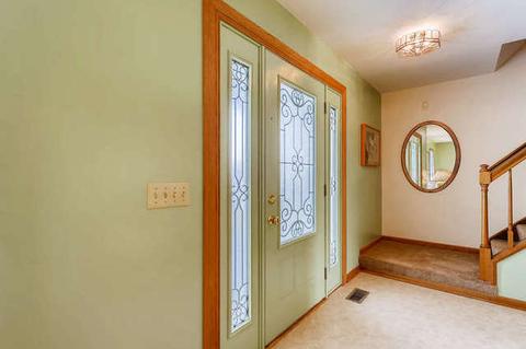637 Shenandoah Trl, Elgin, IL 60123 photo 4