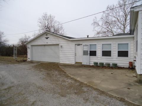 209 W 5th St, Gridley, IL 61744 photo 23