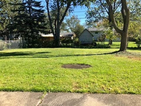 1345 Dennison Rd, Hoffman Estates, IL 60169 photo 4