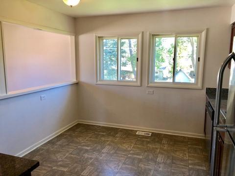 1345 Dennison Rd, Hoffman Estates, IL 60169 photo 15