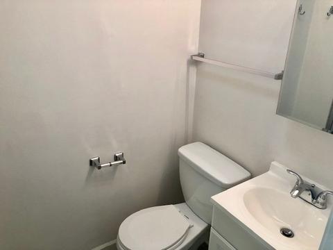 1345 Dennison Rd, Hoffman Estates, IL 60169 photo 21